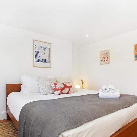 Bright, Stylish & Cosy 3-Bed Flat Near Mile End Apartment ลอนดอน ภายนอก รูปภาพ
