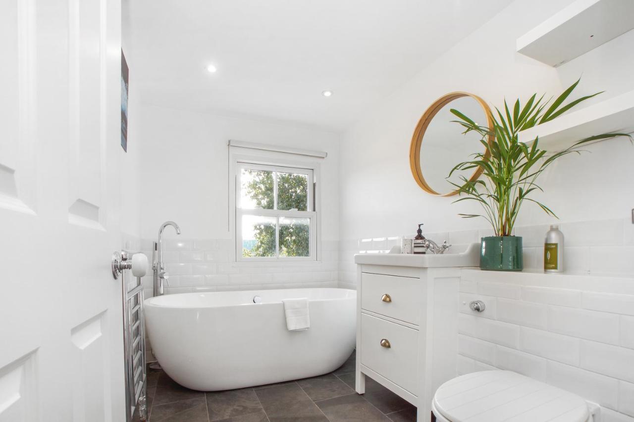 Bright, Stylish & Cosy 3-Bed Flat Near Mile End Apartment ลอนดอน ภายนอก รูปภาพ
